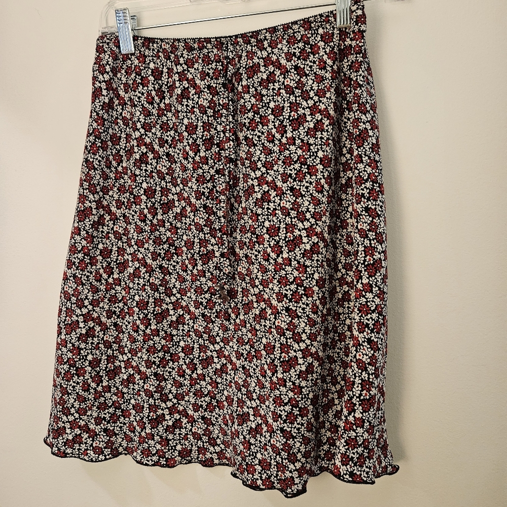 35th & 10th Red, White, and Black Skirt Size M